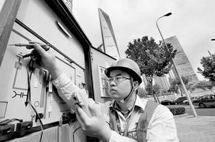 清華博士畢業(yè)生當(dāng)6年電工